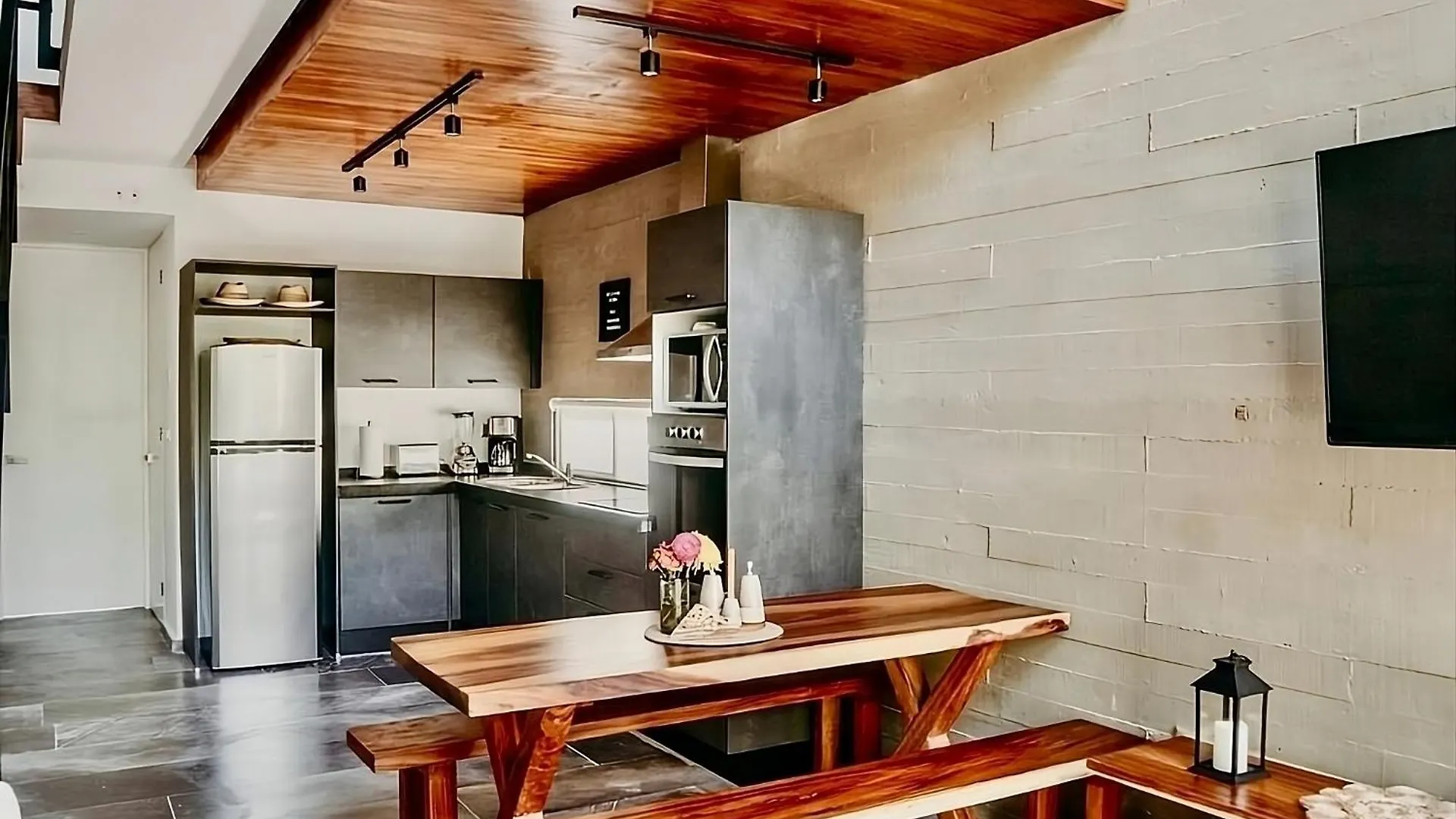 公寓 Lujoso Penthouse Remodelado De Tres Pisos En Madara Tulum公寓 墨西哥