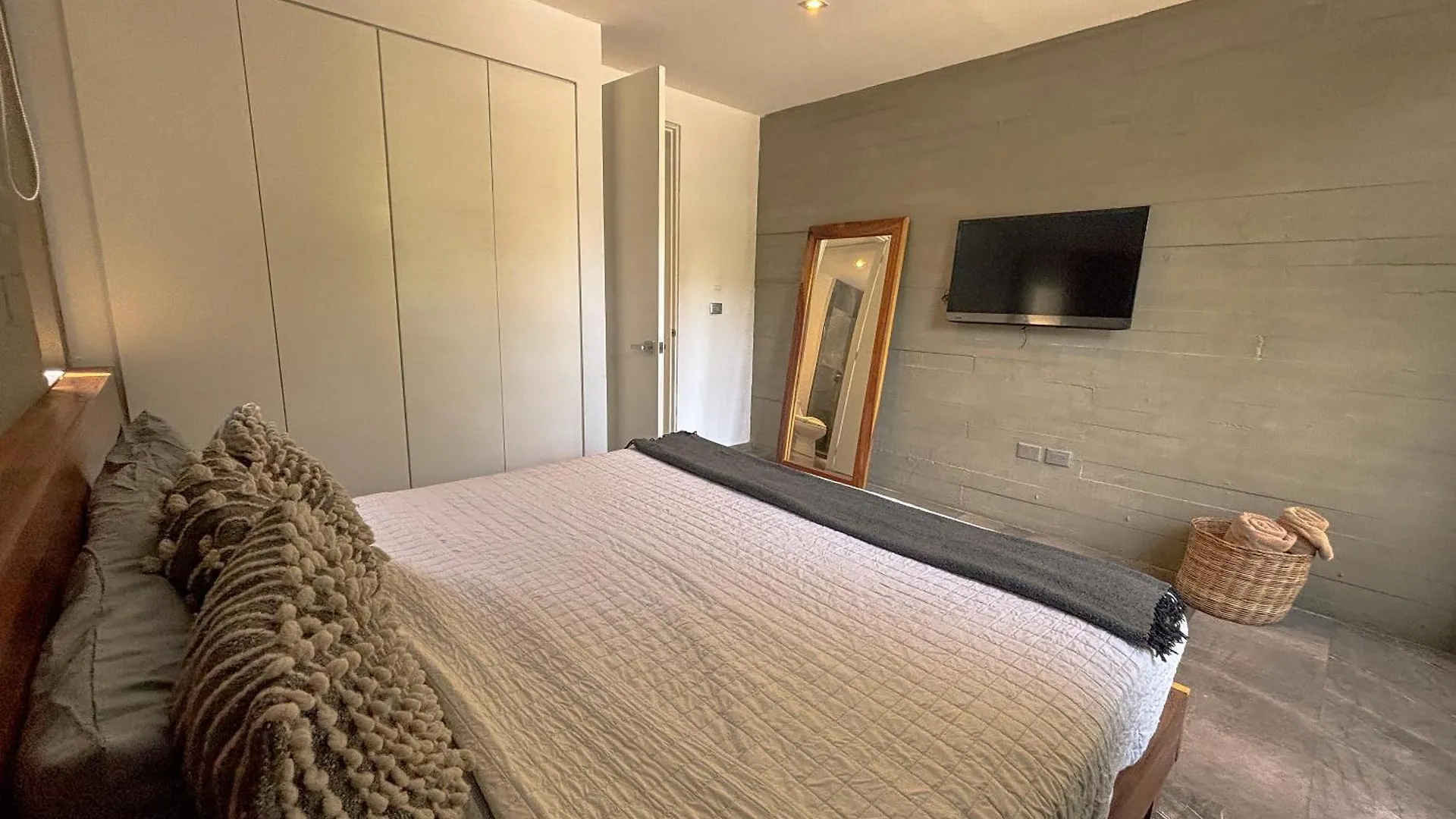 Apartament Lujoso Penthouse Remodelado De Tres Pisos En Madara Tulum Meksyk