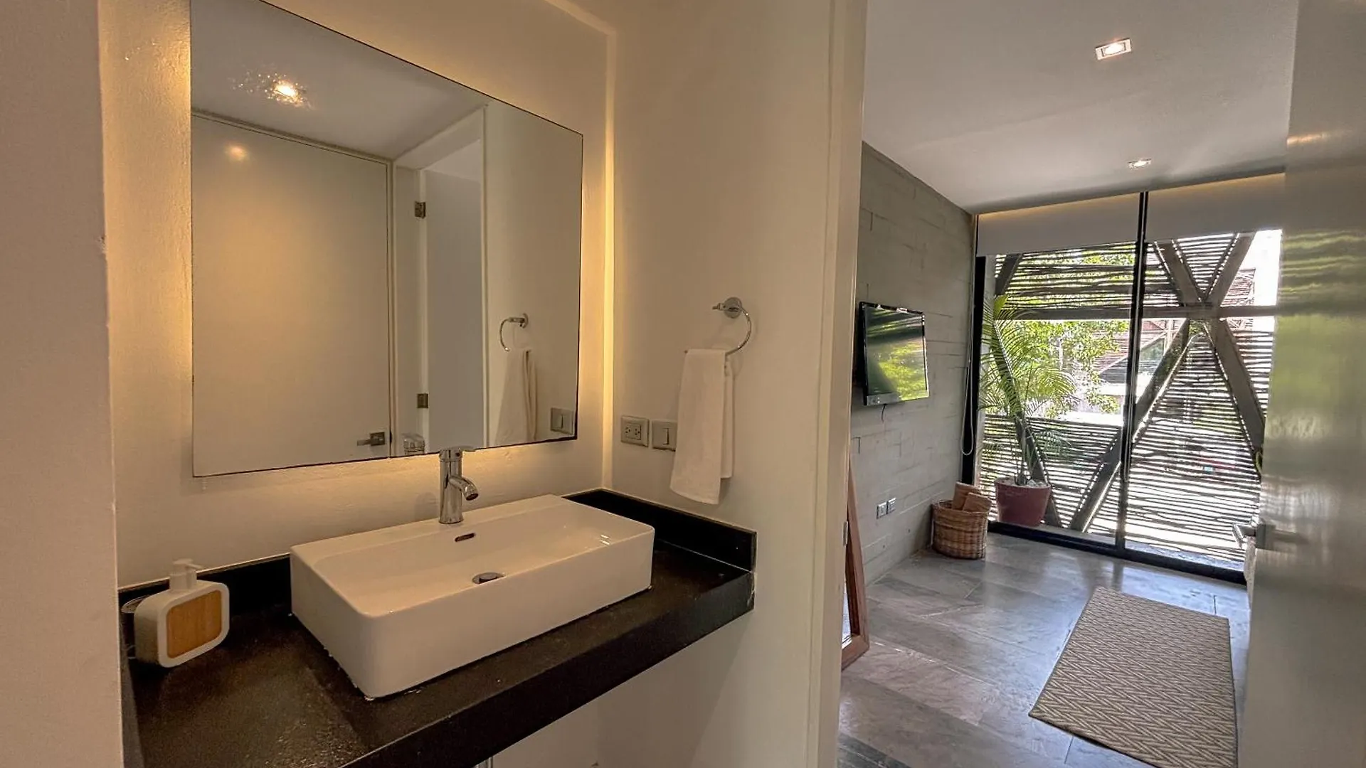 Apartament Lujoso Penthouse Remodelado De Tres Pisos En Madara Tulum 0*,