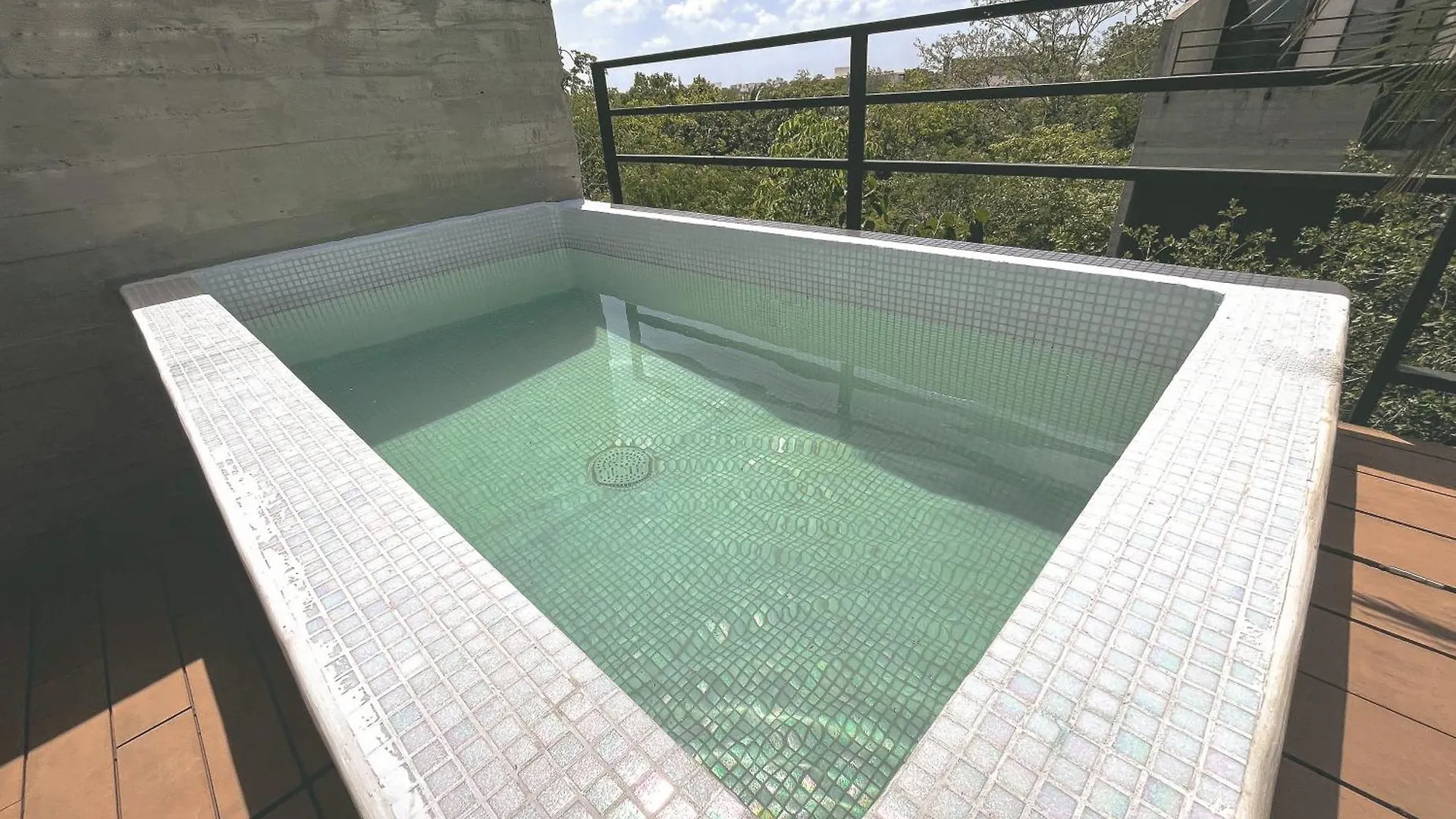 Apartament Lujoso Penthouse Remodelado De Tres Pisos En Madara Tulum